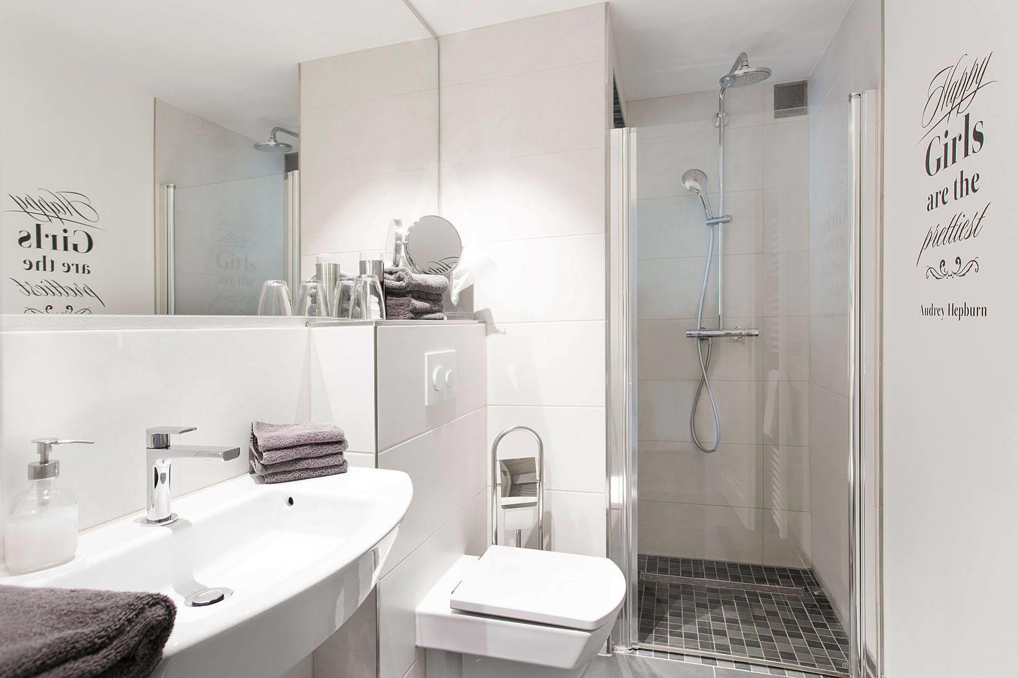 1St Floor Koeln Apartman Kültér fotó
